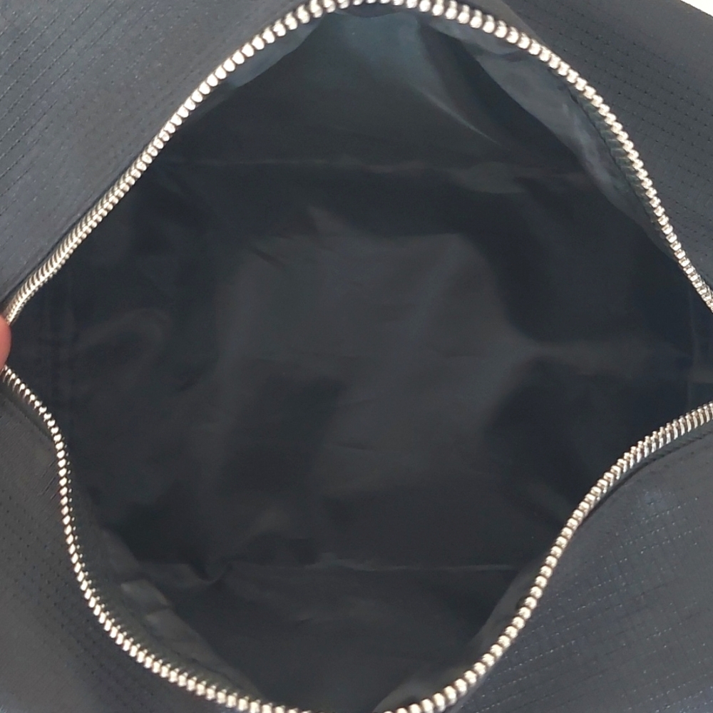 Givenchy Parfums Black Toiletry Bag / Cosmetic Bag - Picture 12 of 14